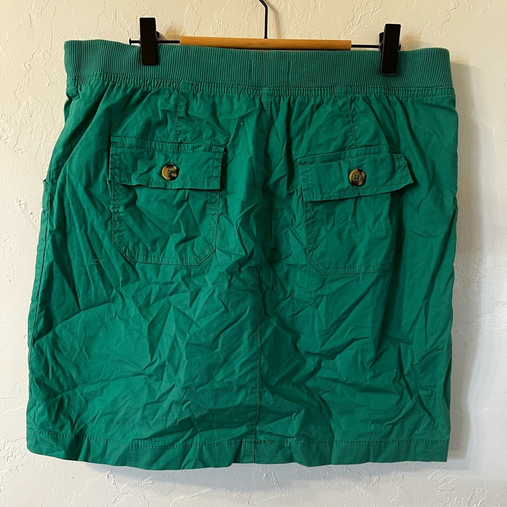 Green Button-Front Women's Skort - Picture 2 of 5
